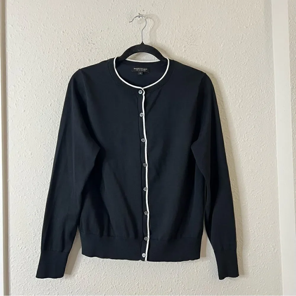 Banana Republic Crew Neck Black Cardigan Size Medium Stretch Cotton